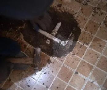 定西市卫生间漏水维修公司为您分享下卫生间渗水如何处理及注意事项